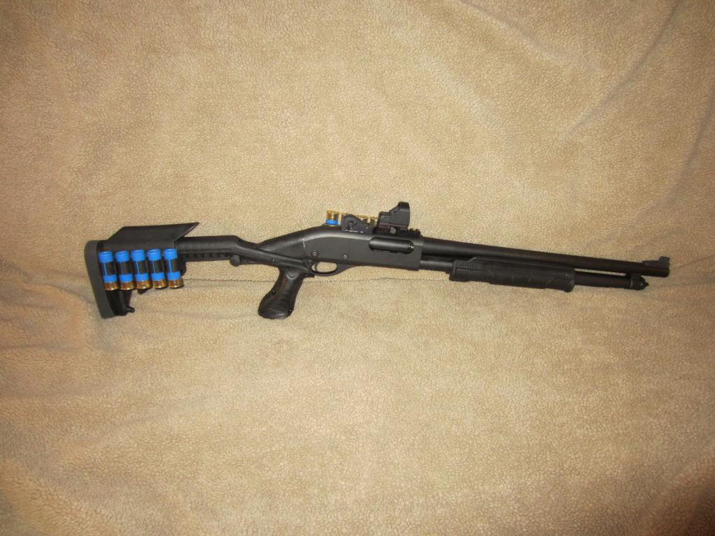 Remington 870 with Knoxx Stock, PowerPak, Eotech Sight and Ghost Ring Sights