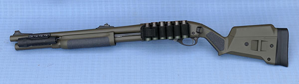 Remington 870 with Magpul Furniture