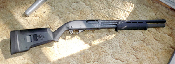 Remington 870 with Magpul Stock and Forend
