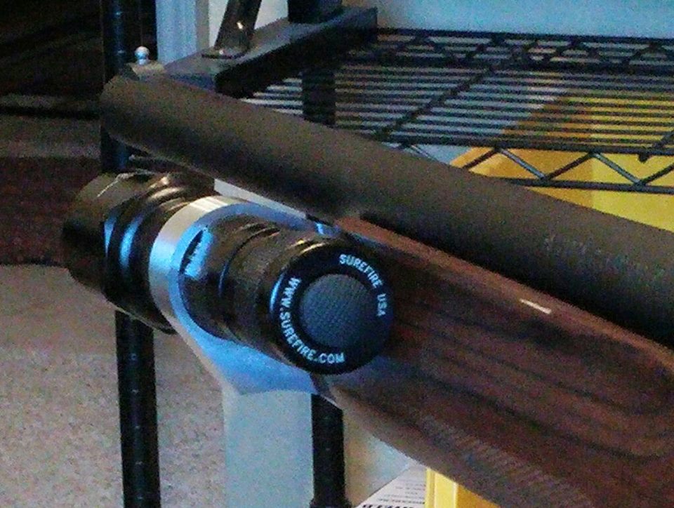 cdm_gear20gauge_flashlight_holder2.jpg