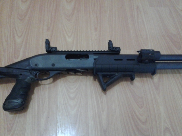 Remington 870 with Magpul forend, Magpul AFG2 angled foregrip, Streamlight TLR-4 Tactical Light & Laser Sight Remington 870 with Magpul forend, Magpul AFG2 angled foregrip, Streamlight TLR-4 Tactical Light & Laser Sight