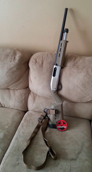 Remington 870 with Magpul Stock and Forend
