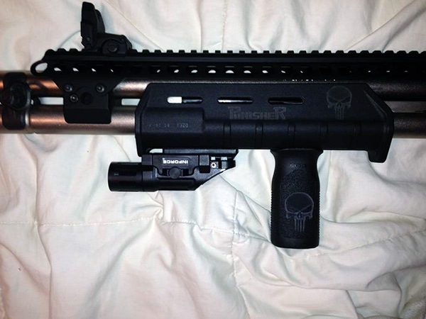 Remington 870 with Magpul Forend with Inforce Flashlight and MVG Foregrip