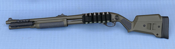 Remington 870 with Sdesaddle and Magpul Stock