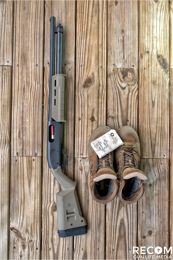 Remington 870 with Magpul Stock and Forend
