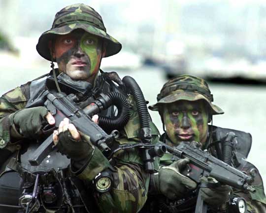 US Navy SEALS with HK MP5